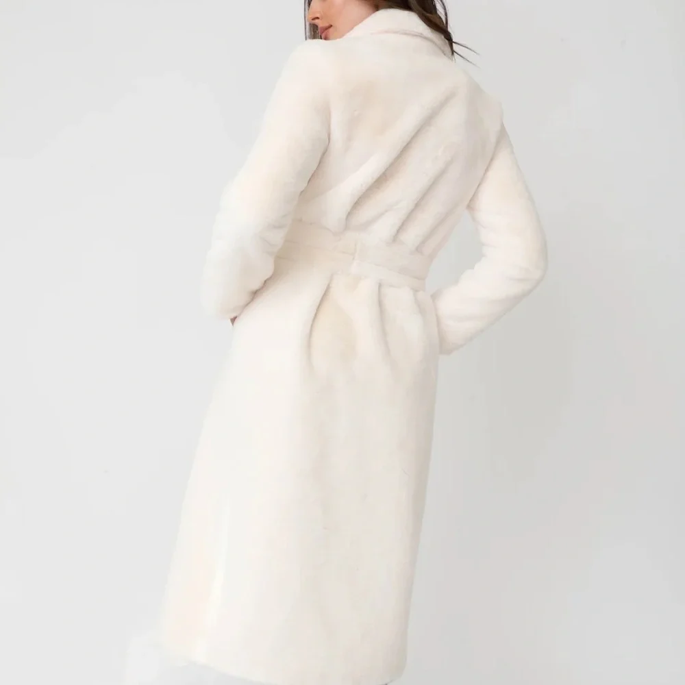 Elegant Cream Long Coat - Picture 3 of 5